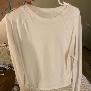 Simple long sleeve white tee shirt